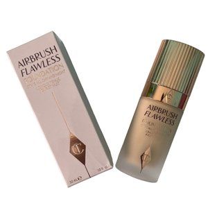 CHARLOTTE TILBURY Airbrush Flawless Longwear Foundation Shade 5 WARM